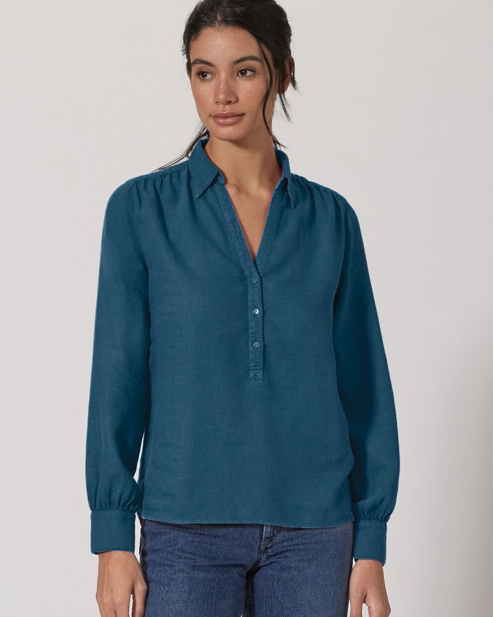 Nachhaltige Bluse aus Hanf und Bio-Baumwolle, Fairtrade und OEKO-TEX zertifiziert