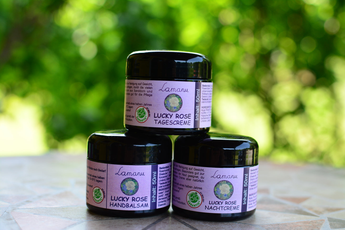 Premium Naturkosmetik Bio-Kosmetik Spezialität Besonderheit Tagescreme Nachtcreme Handbalsam