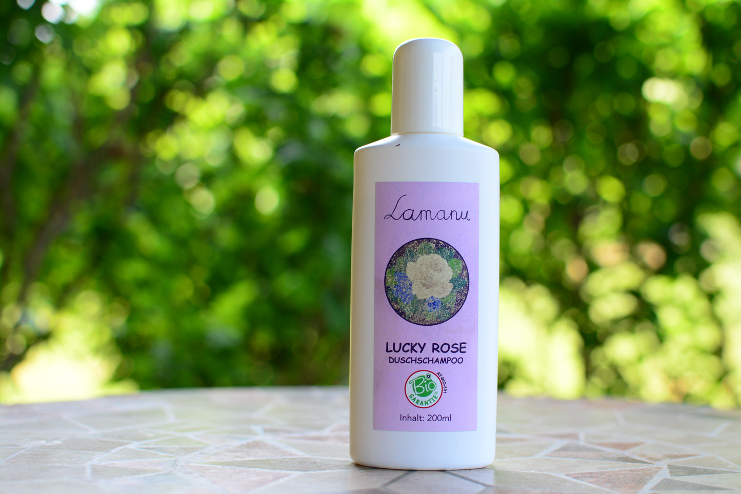 LAMANU Lucky Rose Shower Shampoo "a gentle declaration of love to your skin"