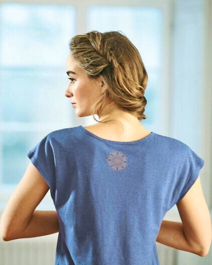 Nachhaltiges Yoga Top Shirt aus Hanf und Bio-Baumwolle, Fairtrade und OEKO-TEX zertifiziert