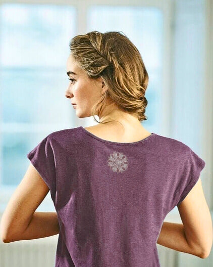 Nachhaltiges Yoga Top Shirt aus Hanf und Bio-Baumwolle, Fairtrade und OEKO-TEX zertifiziert