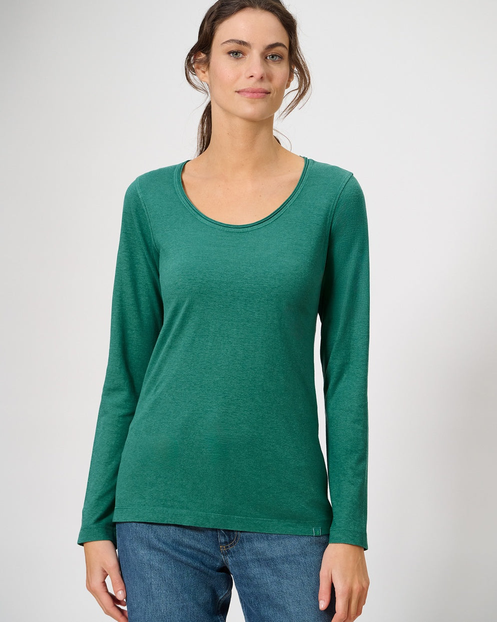 Nachhaltiges Langarmshirt aus Hanf und Bio-Baumwolle